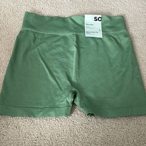 NWT SO bike short